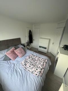 3 bedroom semi-detached house to rent, Ipswich IP1