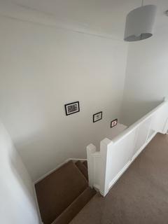 3 bedroom semi-detached house to rent, Ipswich IP1