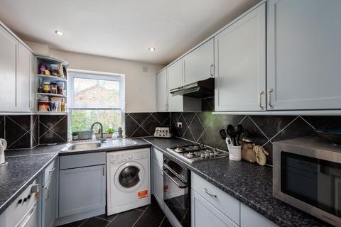 2 bedroom flat for sale, Dairy Farm Court, Main Street, Fulford, York, YO10