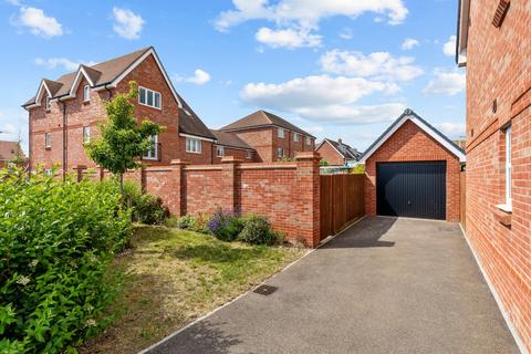 Worthing - 4 bedroom semi-detached house for sale