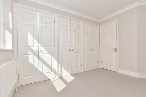 1 Howard Place, Reigate, RH2 9NP