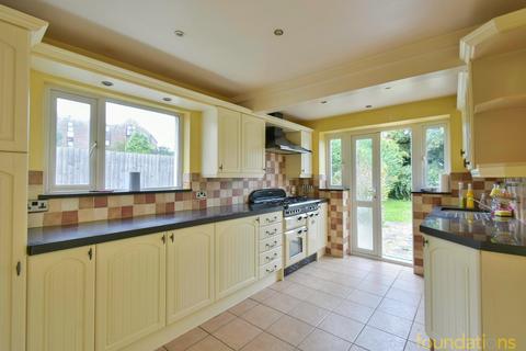 3 bedroom semi-detached house for sale, St James Road, Bexhill-on-Sea, TN40