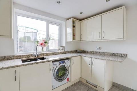 19 Bendrick Road, Barry, CF63 3RE