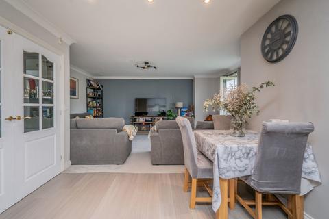 2 bedroom apartment to rent, Darwin Close, Medbourne, Milton Keynes MK5