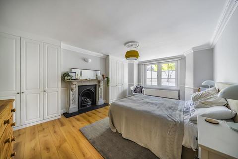 2 bedroom flat for sale, Granville Park, Blackheath