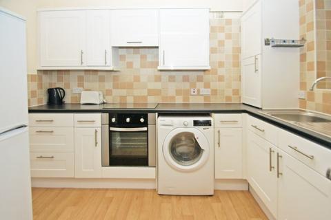 2 bedroom flat to rent, Cardigan Road, Headingley, Leeds, LS6