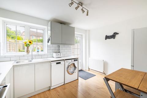 16 Benchfield Close, East Grinstead, RH19 3NZ