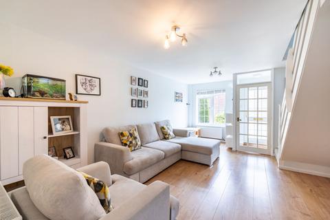16 Benchfield Close, East Grinstead, RH19 3NZ