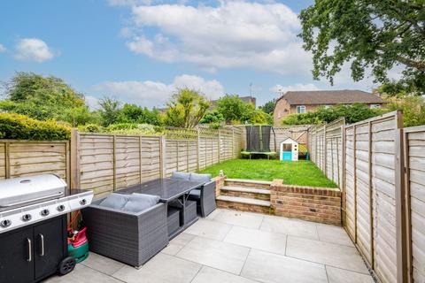 16 Benchfield Close, East Grinstead, RH19 3NZ
