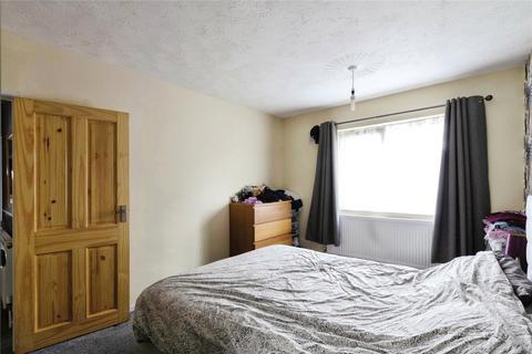 16 Costiland Drive, Bristol, BS13 8DU