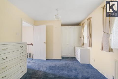 46a Cotswold Way, Worcester Park, KT4 8LL