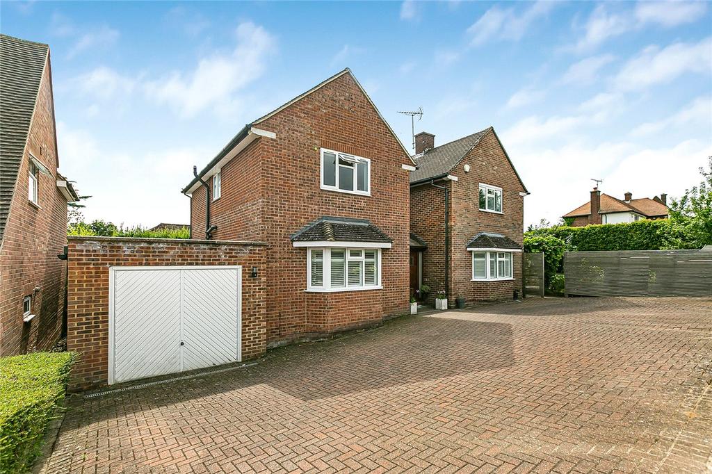 Bridgewater Road, Berkhamsted... 5 bed detached house for sale £1,400,000