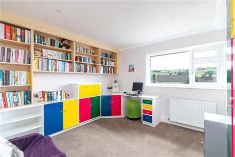 47 Aire Valley Drive, Bradley, Keighley, BD20 9HY