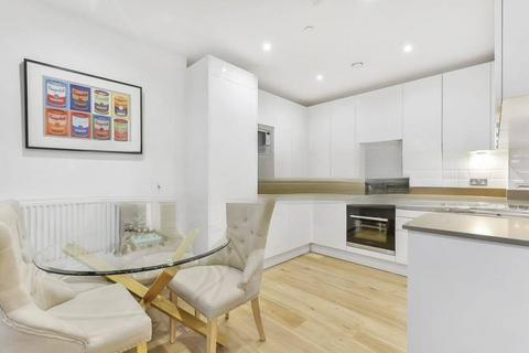 2 bedroom flat to rent, London, E15