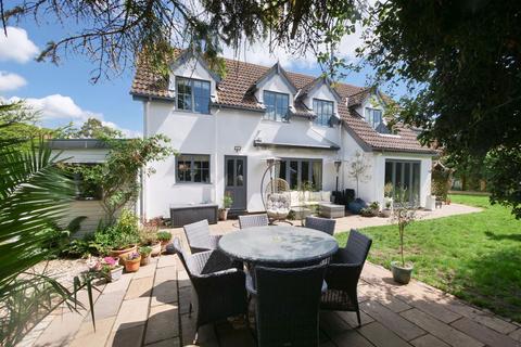 6 bedroom detached house for sale, Flint Rise, Hacheston, Suffolk