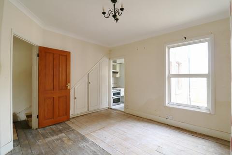 3 bedroom semi-detached house for sale, Southlands Road, Bromley