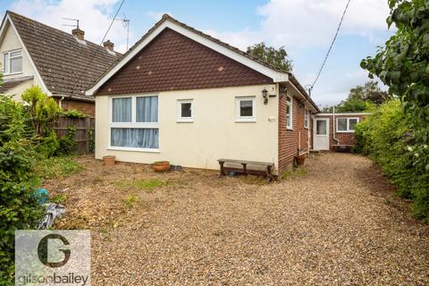 4 bedroom detached bungalow for sale, Holmesdale Road, Norwich NR13