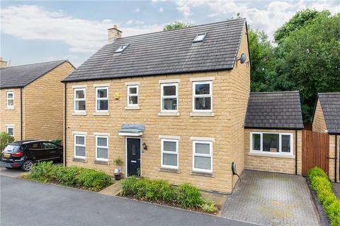 5 bedroom detached house for sale, Cartwright Avenue, Guiseley, Leeds, West Yorkshire, LS20