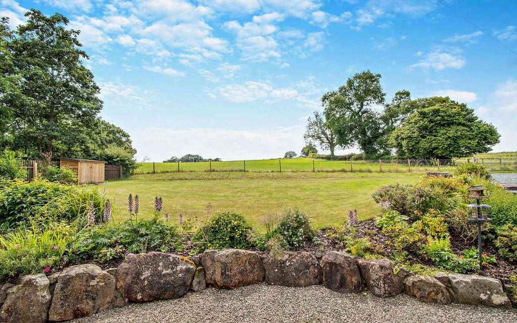 Gardens &amp; Outlook