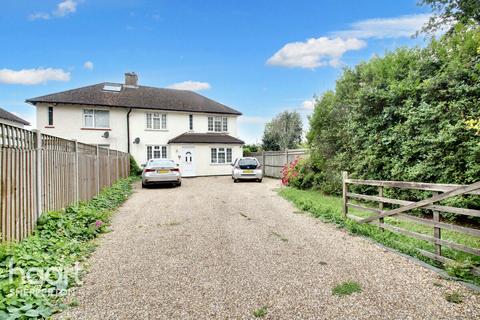 3 bedroom semi-detached house for sale, Upper Halliford Road, Shepperton