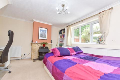 2 bedroom terraced house for sale, Cedar Drive, Edenbridge, Kent