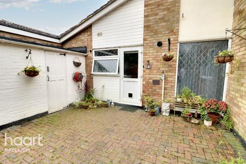 3 bedroom terraced bungalow for sale, Whitehouse Meadows, Leigh-On-Sea