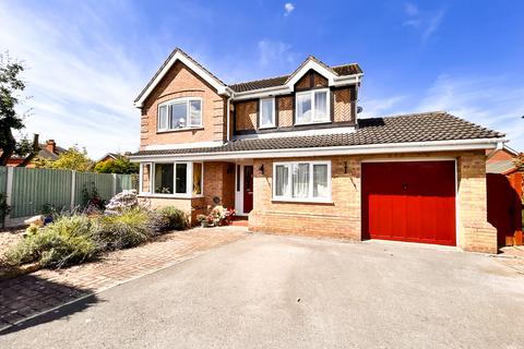 4 bedroom detached house for sale, Ashfield Court  , DN17