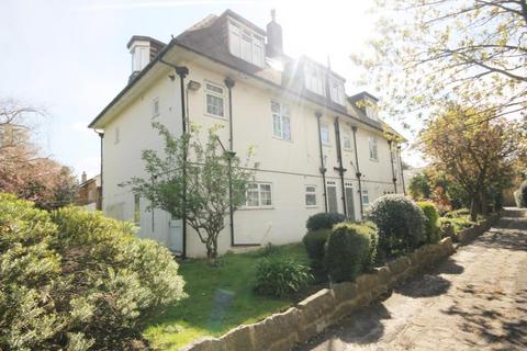 2 bedroom apartment to rent, Popes Avenue, Twickenham, TW2
