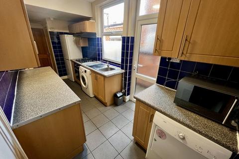 4 bedroom terraced house for sale, Wilberforce Road, Leicester, LE3