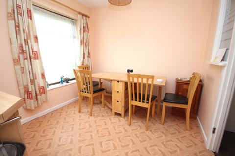18 Lancaster Drive, Broadstone, BH18 9EL