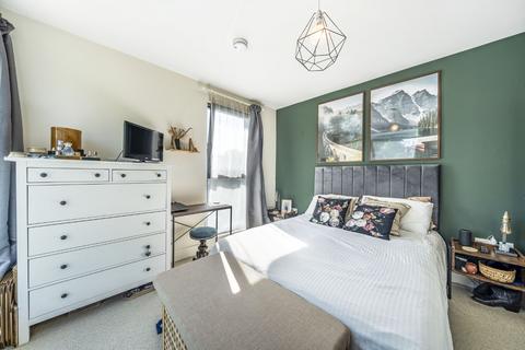 Flat F, 1 Clyde Street, London, SE8 5LW