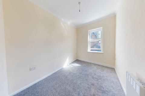 2 bedroom flat to rent, Blue Street , Carmarthen,