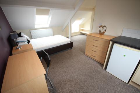 1 bedroom in a house share to rent, Shobnall Street, Burton upon Trent DE14