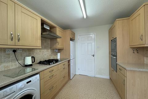 3 bedroom bungalow to rent, Plough Close, Street, Somerset