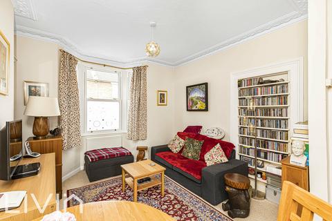 69 Warren Road, Croydon, CR0 6PF