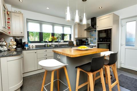 4 bedroom house for sale, Manor Gardens, Pontesbury, Shrewsbury