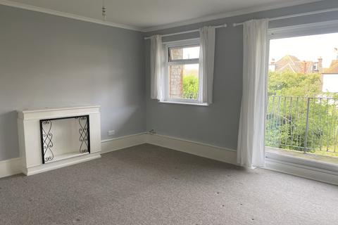 2 bedroom flat to rent, Rotherfield Avenue, Bexhill-on-Sea TN40