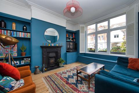 16 Brockman Road, Folkestone, CT20 1DL
