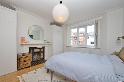 16 Brockman Road, Folkestone, CT20 1DL