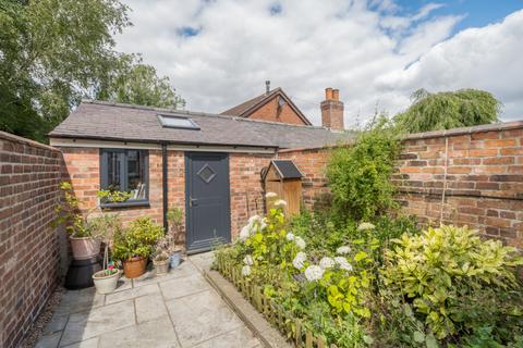 3 bedroom terraced house for sale, Cecil Street, Lincoln, Lincolnshire, LN1