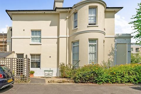 2 bedroom apartment for sale, Clarence House, 1 Clarence Road Tunbridge Wells