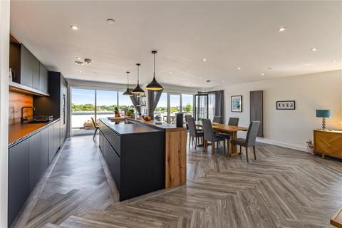 3 bedroom penthouse for sale, Southgate, Chichester, West Sussex, PO19