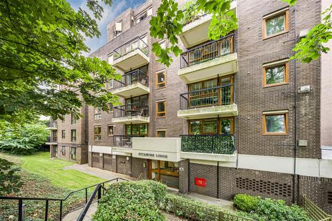 1 bedroom apartment for sale, Sycamore Lodge, Gipsy Lane, London