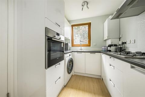 1 bedroom apartment for sale, Sycamore Lodge, Gipsy Lane, London