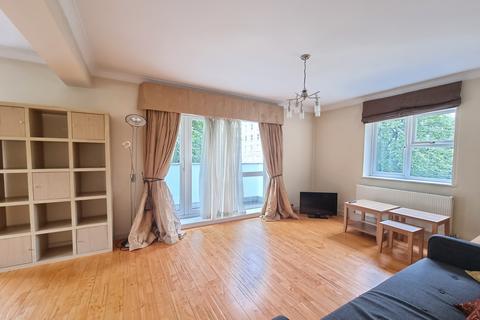 2 bedroom apartment to rent, Avenue Road, St John's Wood NW8