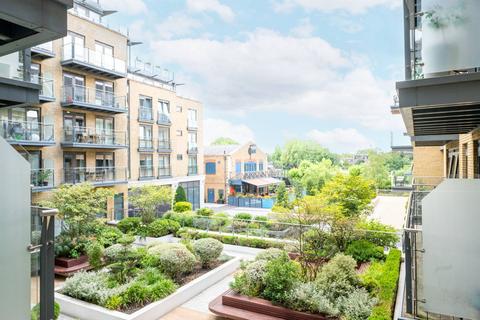 2 bedroom flat for sale, Kew Bridge Road, Brentford, TW8