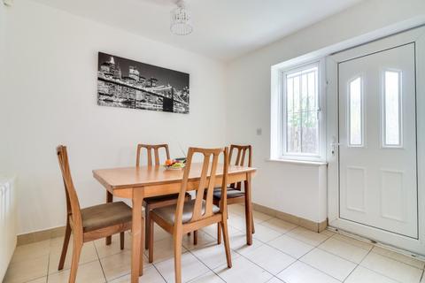 3 bedroom terraced house for sale, Windsor Court, Bramley, Leeds, West Yorkshire, LS13