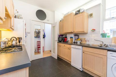 2 bedroom house to rent, Carysfort Road, Stoke Newington, London, N16