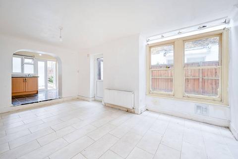 2 bedroom flat to rent, Davisville Road, Ravenscourt Park, London, W12