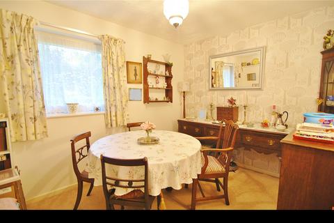 13 Berkeley Close, Stroud, GL5 4SA